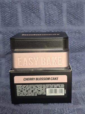Huda Beauty Easy Bake Loose Baking Setting Powder, 20g Cherry Blossom Cake